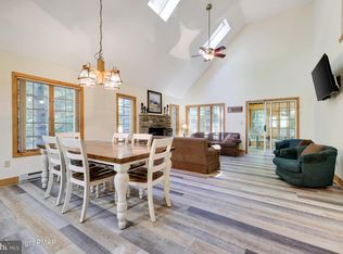 84 Short Hill Rd, Lake Harmony, PA 18624