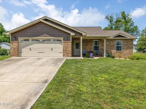 2250 Murphys Chapel Dr, Sevierville, TN 37876