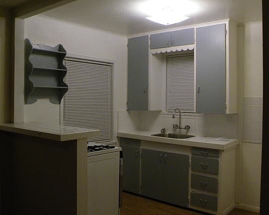 3rd image of 206 Campus Way