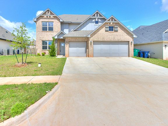 3rd image of 14525 Rochefort Ln