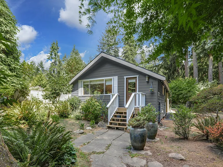 13424 NE 30th St — Photo 30