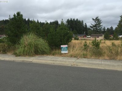 1090 Cedar Loop #16, Lakeside, OR, 97449