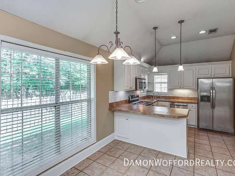124 Raintree Rd — Photo 19