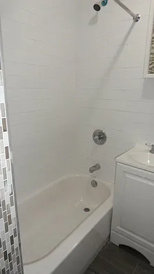 Rented by Bohemia Realty Group | media 10