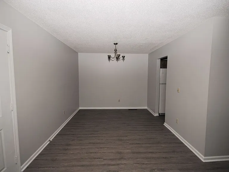 620 Oak Park Blvd #204 — Photo 28
