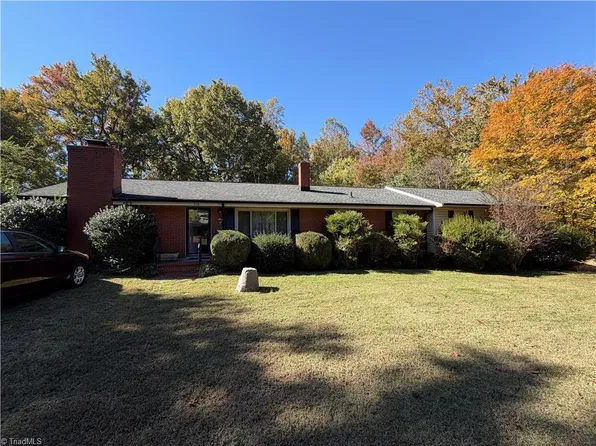 5118 Charlston Rd, Pleasant Garden, NC 27313