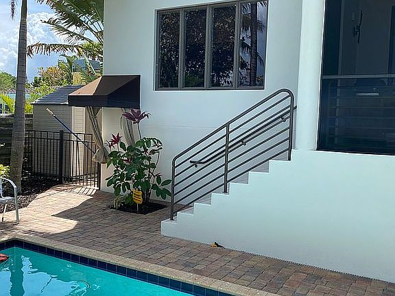 3rd image of 311 Avenida Madera