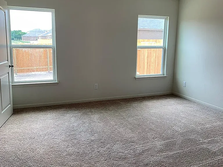 108 N Allington Cir — Photo 17
