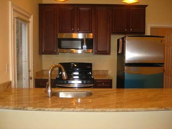 2nd image of 26 Saint Albans Rd #_001