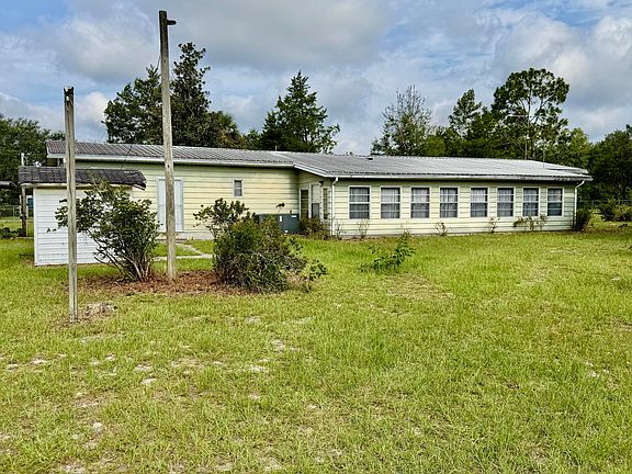3rd image of 304 DAWN Avenue