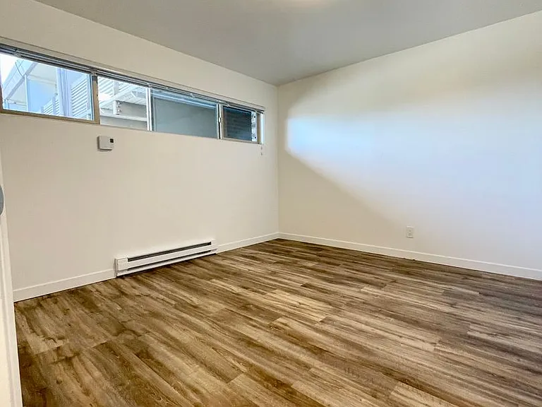 Village Vista Apartments — Photo 49