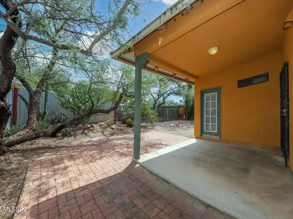 1742 E Hedrick Dr, Tucson, AZ 85719