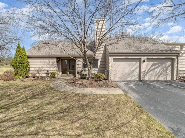 6327 Golf Lakes Ct E #D, Bay City, MI 48706