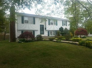 45 Mary Ave, West Warwick, RI 02893