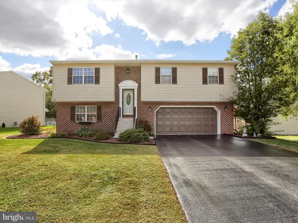2248 Heather Rd, York, PA 17408