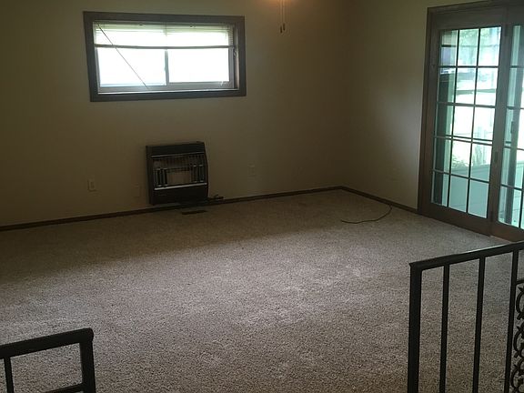 Kitchen to family room