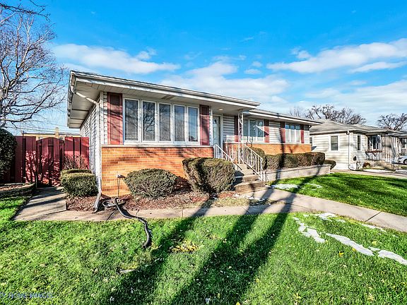 2nd image of 17850 Glen Oak Ave