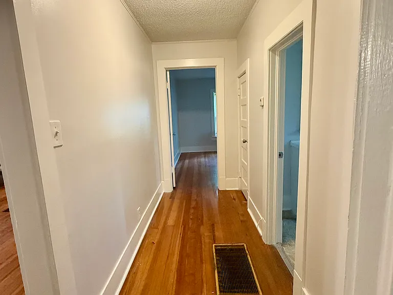 2415 Virginia Blvd NW — Photo 3