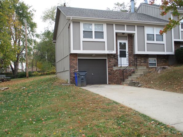 1039 E Huntington Pl