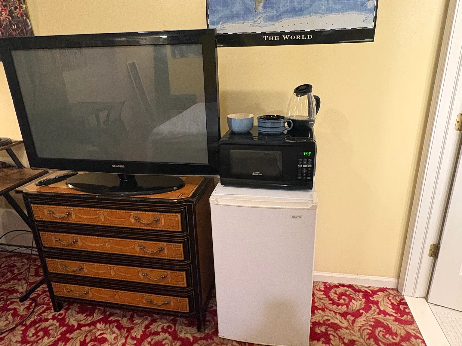 Studio, 435 sqft, $900 — Photo 3