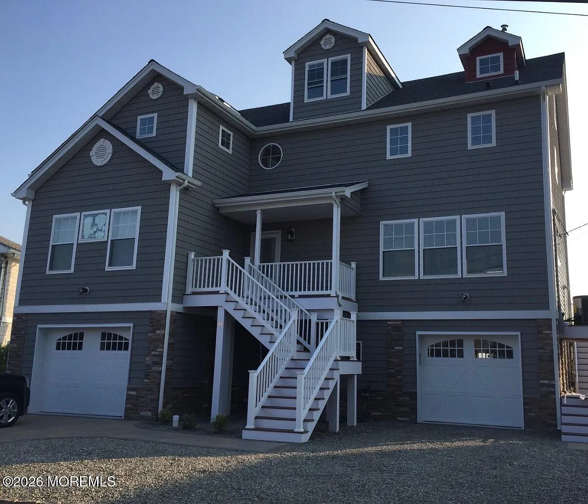4 bed, 5.0 bath, 2844 sqft, $14,000 — Photo 1