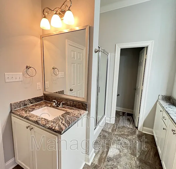 8027 Seville Ct — Photo 8
