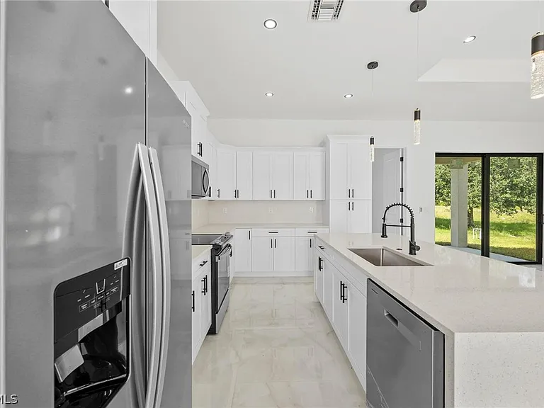 760 Festival Ave S — Photo 27