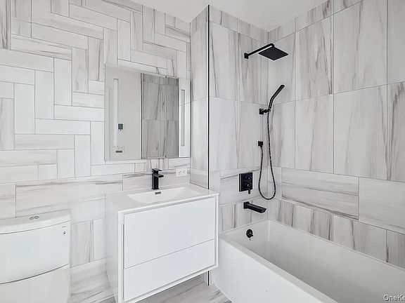 5th image of 618 Avenue H #7G