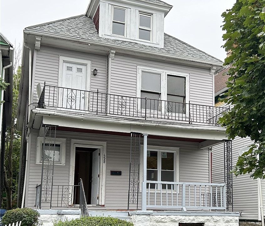 1st image of 458 Woodlawn Ave
