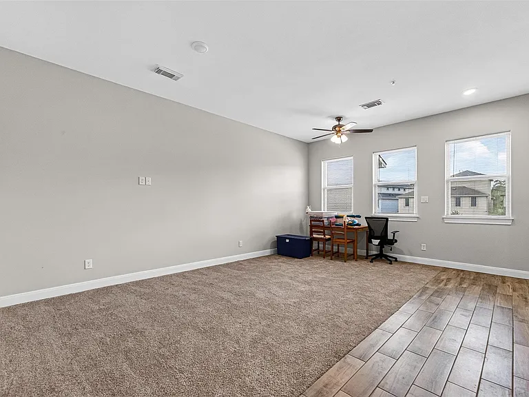 504 Nursery Rd #1203 — Photo 4