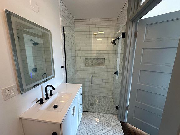 2nd image of 206 S Washington St #C
