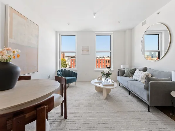 171 Calyer St APT 5E, Brooklyn, NY 11222
