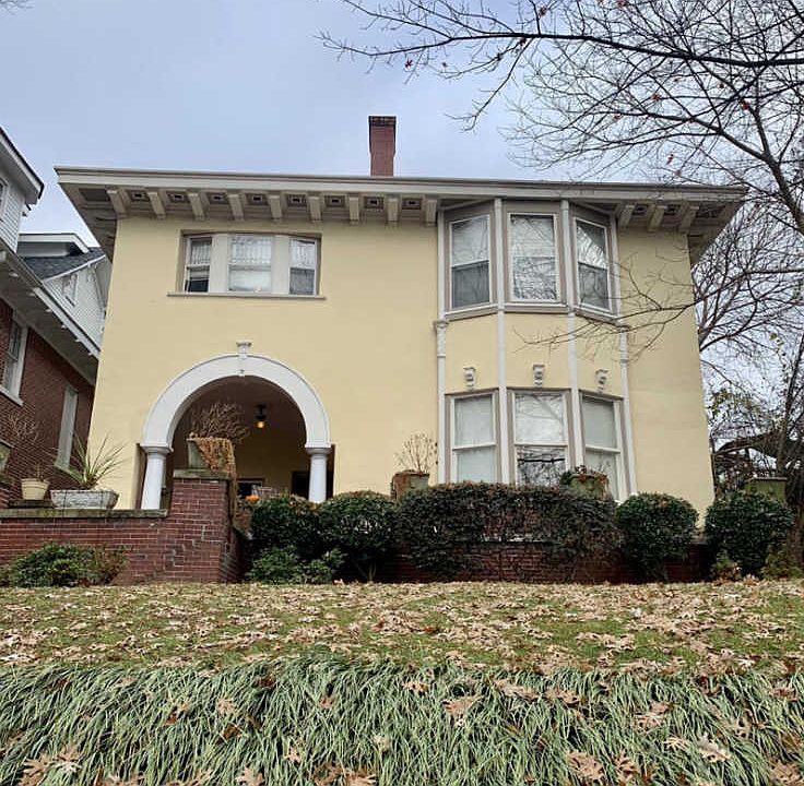 1st image of 825 Vine St
