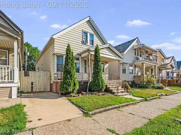 1952 Edwin St, Hamtramck, MI 48212
