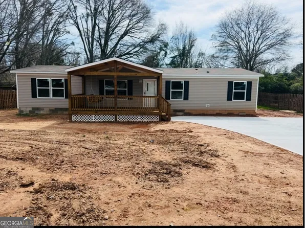 103 Skyland Dr E, Locust Grove, GA 30248