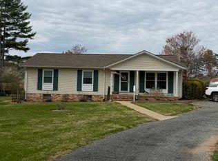 6774 Grays Mill Rd, Warrenton, VA 20187