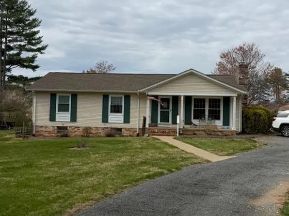 6774 Grays Mill Rd, Warrenton, VA 20187