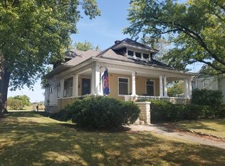 335 E Lincoln Ave, Onarga, IL 60955
