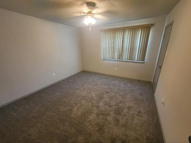 4620 Pontchartrain Dr #J — Photo 12