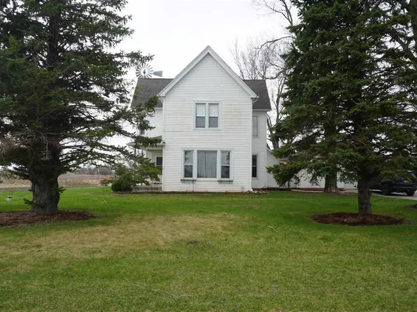 4985 640th St SE, Lone Tree, IA 52755