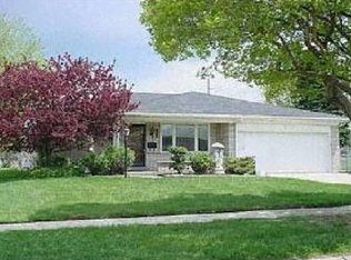 33016 Groth Dr, Sterling Heights, MI 48312