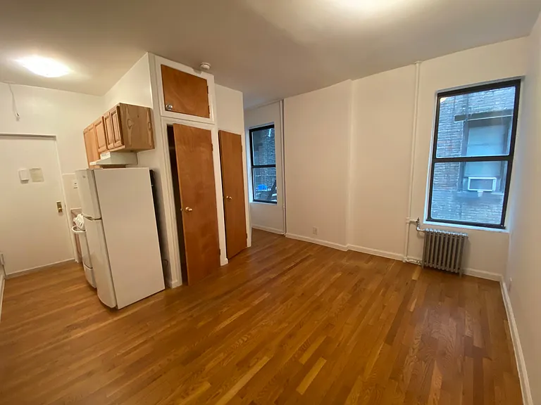 179 Prince St #3 — Photo 4