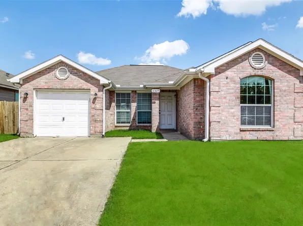 2307 Shady Birch Drive, Conroe, TX 77301