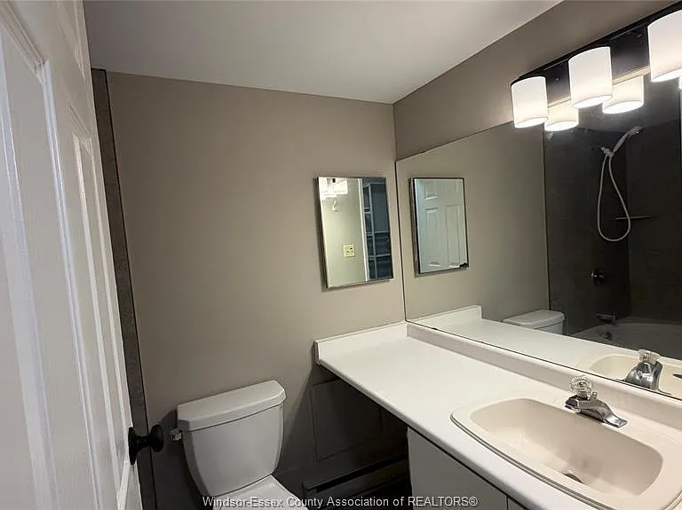 515 Riverside Dr W #403 — Photo 14