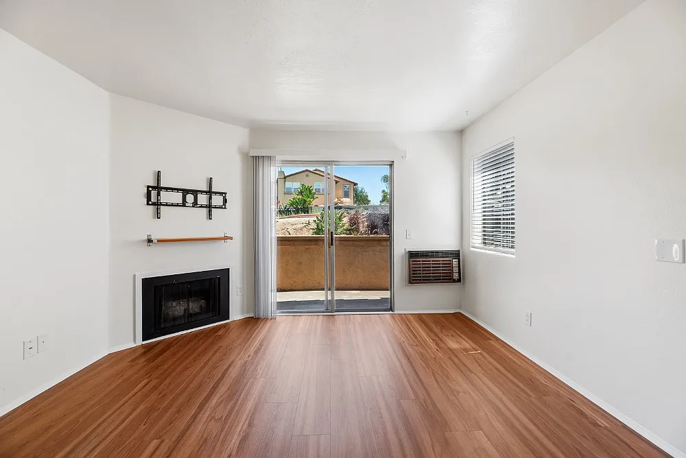 1 bed, 651 sqft, $2,100 — Photo 1