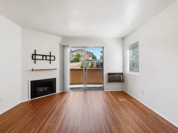 215 Woodland Pkwy, San Marcos, CA