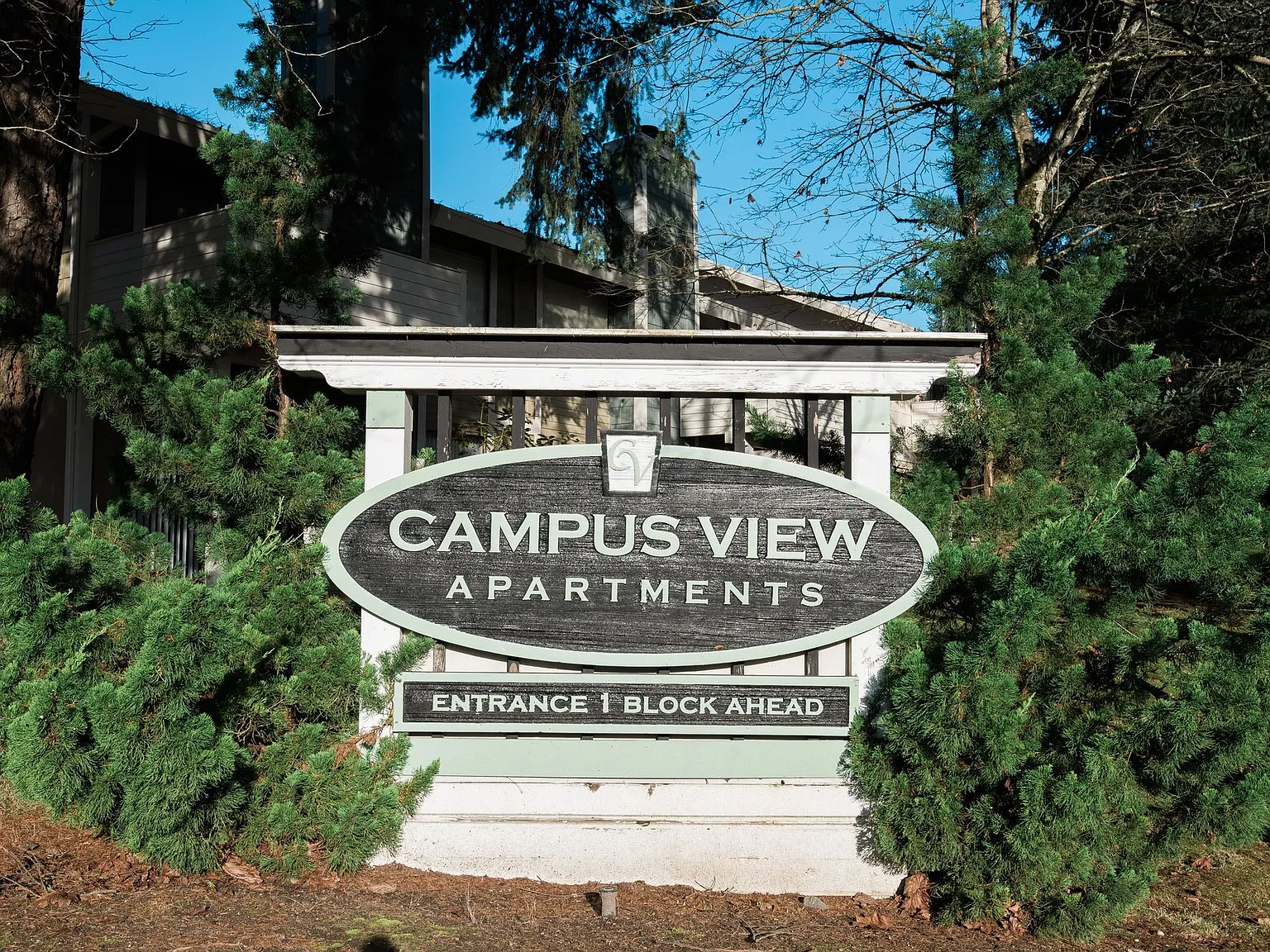 Campus View — Photo 2