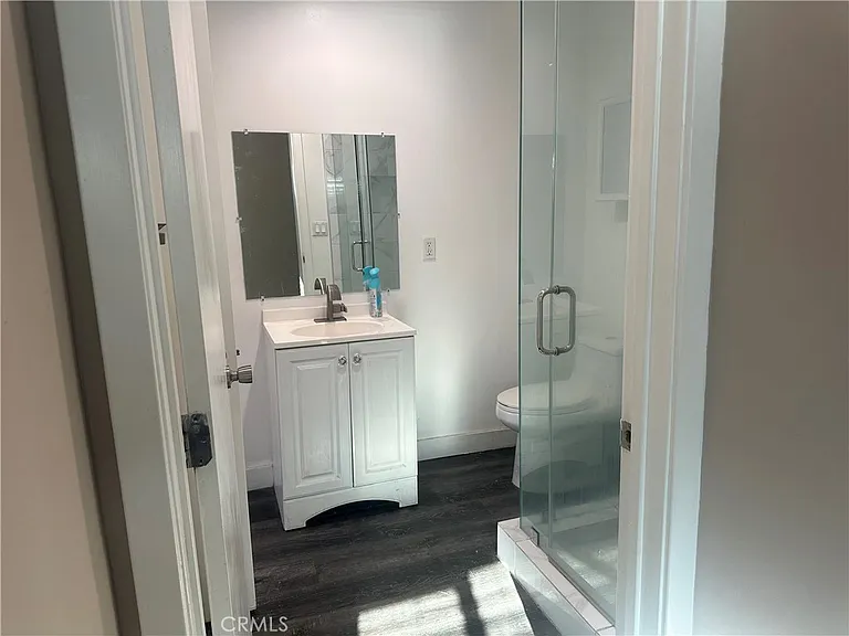 7024 Wilbur Ave — Photo 9