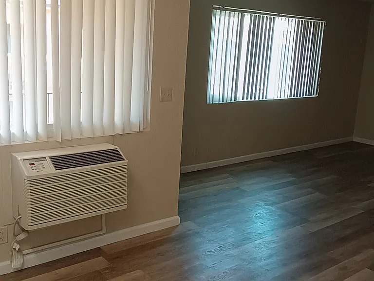 187 E Cherry Ln #211 — Photo 5