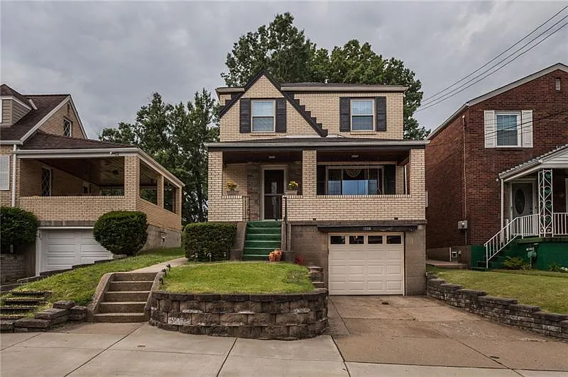 1032 Downlook St photo 1